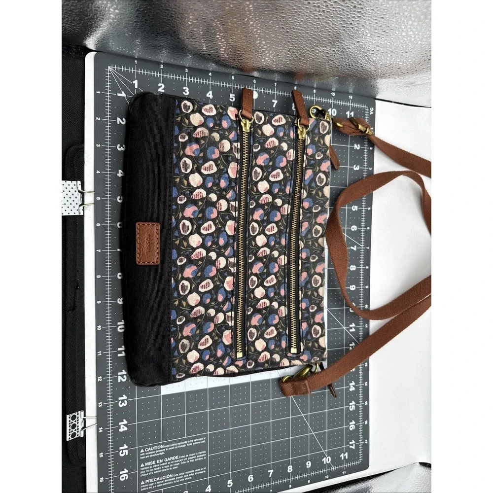 Fossil crossbody bag